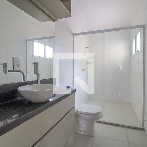 Casa de condomínio à venda com 155m², 3 quartos e 2 vagasBanheiro