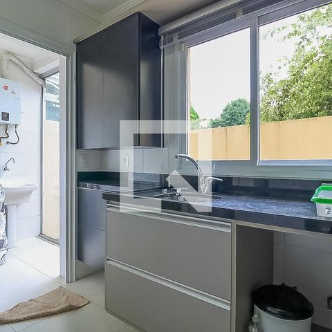 Casa de condomínio à venda com 155m², 3 quartos e 2 vagasCozinha
