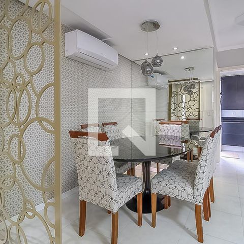 Casa de condomínio à venda com 155m², 3 quartos e 2 vagasSala