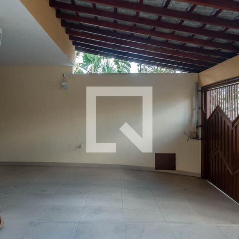 Casa à venda com 268m², 3 quartos e 3 vagasGaragem