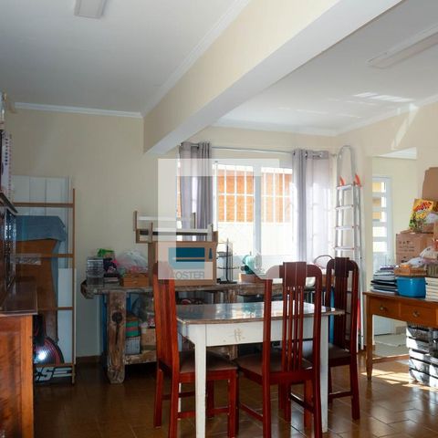 Casa à venda com 268m², 3 quartos e 3 vagasSala