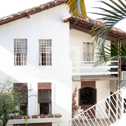 Casa à venda com 224m², 4 quartos e 4 vagasÁrea Externa