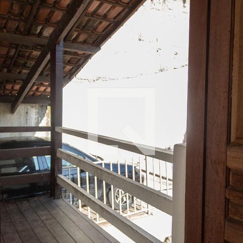 Casa à venda com 224m², 4 quartos e 4 vagasSacada ada Suíte