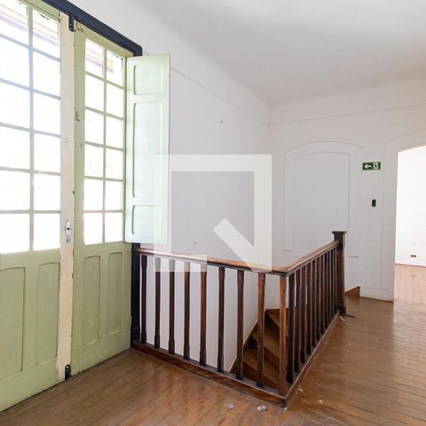 Casa à venda com 180m², 5 quartos e sem vagaSala