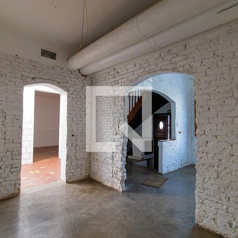 Casa à venda com 180m², 5 quartos e sem vagaSala