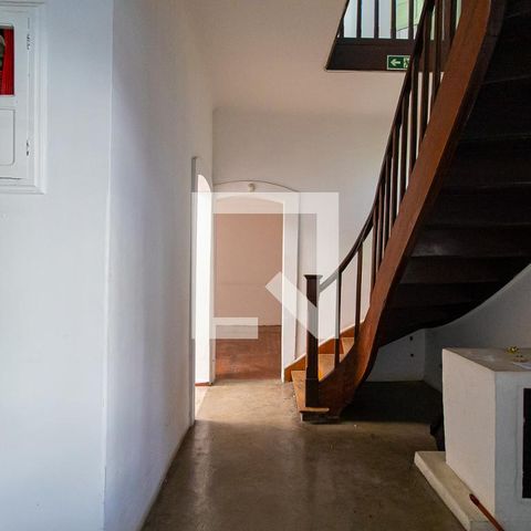 Casa à venda com 180m², 5 quartos e sem vagaSala