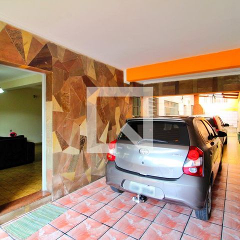 Casa à venda com 148m², 4 quartos e 5 vagasGaragem