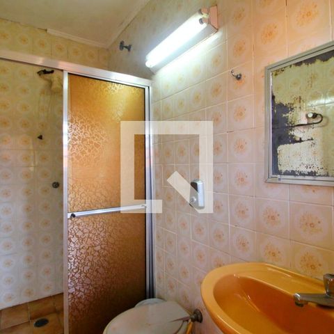 Casa à venda com 148m², 4 quartos e 5 vagasBanheiro 2