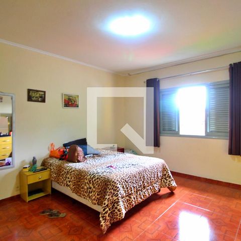 Casa à venda com 148m², 4 quartos e 5 vagasQuarto 2