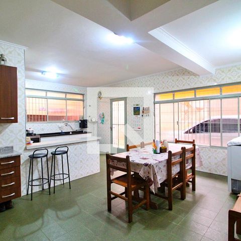 Casa à venda com 148m², 4 quartos e 5 vagasCozinha 1