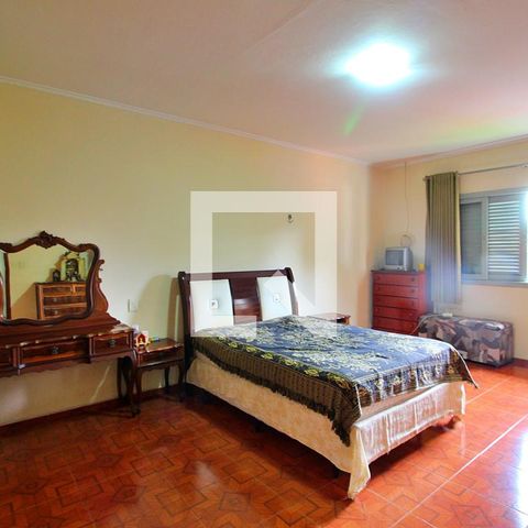 Casa à venda com 148m², 4 quartos e 5 vagasQuarto Suíte