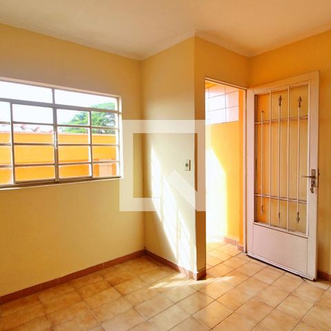 Casa à venda com 148m², 4 quartos e 5 vagasSala 2