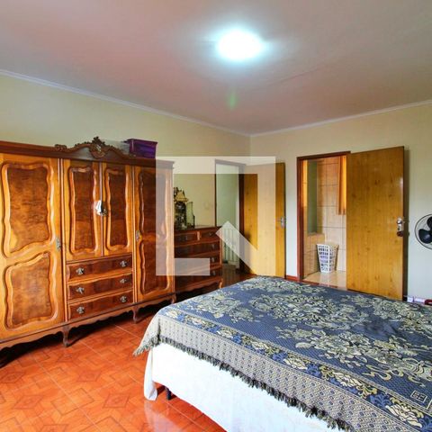 Casa à venda com 148m², 4 quartos e 5 vagasQuarto Suíte