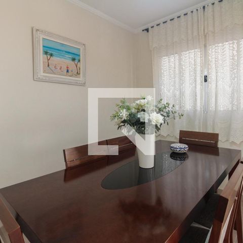 Casa à venda com 200m², 3 quartos e 2 vagas Casa à venda com 200m², 3 quartos e 2 vagasCozinha