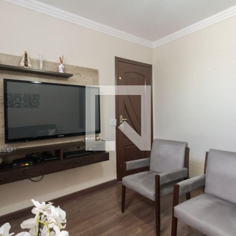 Casa à venda com 200m², 3 quartos e 2 vagas Casa à venda com 200m², 3 quartos e 2 vagasSala