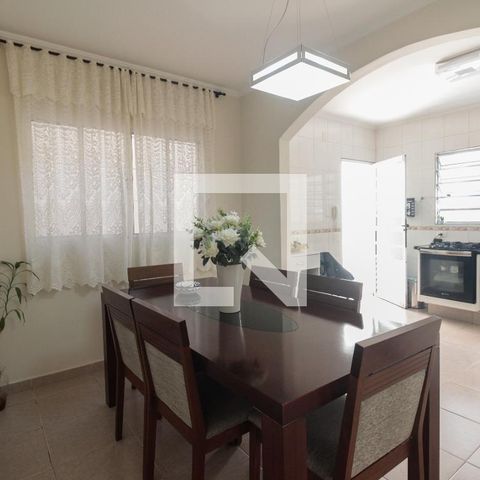 Casa à venda com 200m², 3 quartos e 2 vagas Casa à venda com 200m², 3 quartos e 2 vagasCozinha