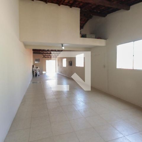 Casa à venda com 200m², 3 quartos e 2 vagas Casa à venda com 200m², 3 quartos e 2 vagasSalão de festas