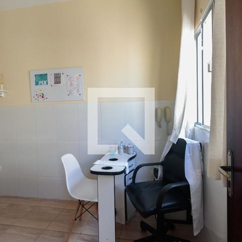 Casa à venda com 200m², 3 quartos e 2 vagas Casa à venda com 200m², 3 quartos e 2 vagasQuarto de serviço