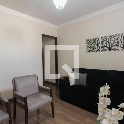 Casa à venda com 200m², 3 quartos e 2 vagas Casa à venda com 200m², 3 quartos e 2 vagasSala