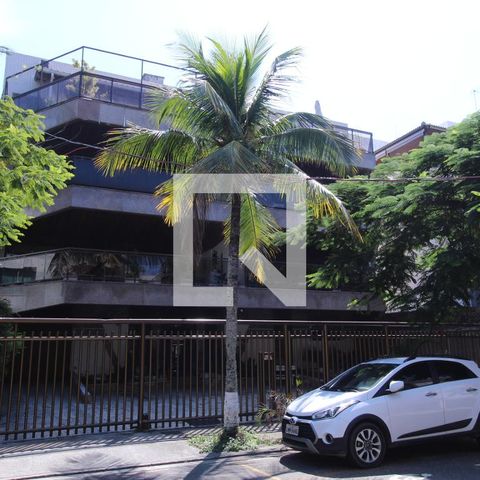 Apartamento à venda com 200m², 3 quartos e 2 vagasFachada