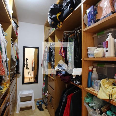 Apartamento à venda com 200m², 3 quartos e 2 vagasCloset - Suíte 1