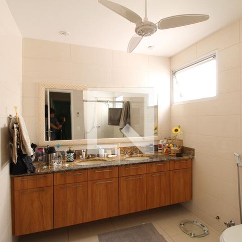 Apartamento à venda com 200m², 3 quartos e 2 vagasBanheiro - Suíte 1