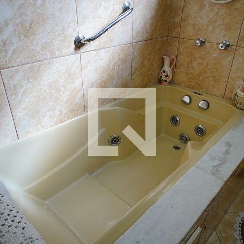 Apartamento à venda com 192m², 4 quartos e 2 vagasBanheiro da Suíte