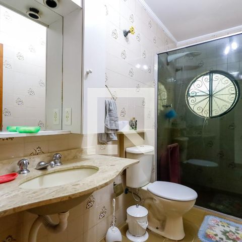 Casa à venda com 380m², 3 quartos e 3 vagas Casa à venda com 380m², 3 quartos e 3 vagasBanheiro