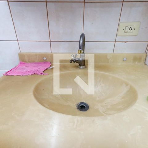 Casa à venda com 380m², 3 quartos e 3 vagas Casa à venda com 380m², 3 quartos e 3 vagasBanheiro da Suíte 1