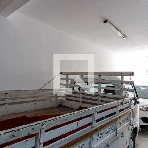 Casa à venda com 380m², 3 quartos e 3 vagas Casa à venda com 380m², 3 quartos e 3 vagasGaragem