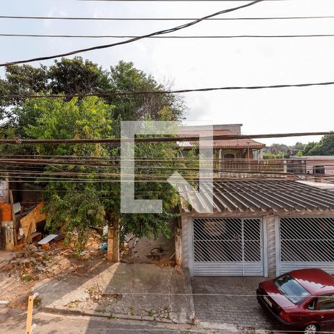 Casa à venda com 380m², 3 quartos e 3 vagas Casa à venda com 380m², 3 quartos e 3 vagasVista