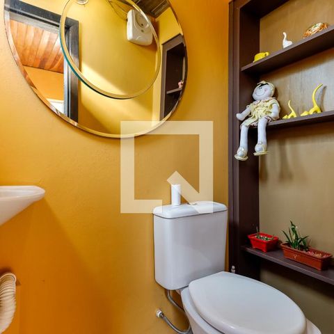 Casa à venda com 380m², 3 quartos e 3 vagas Casa à venda com 380m², 3 quartos e 3 vagasBanheiro da Churrasqueira