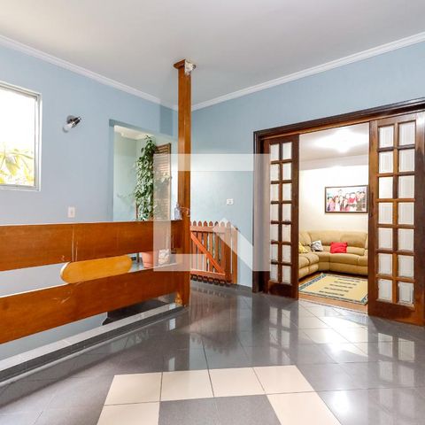 Casa à venda com 380m², 3 quartos e 3 vagas Casa à venda com 380m², 3 quartos e 3 vagasSala 2