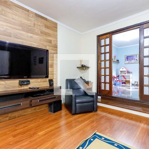 Casa à venda com 380m², 3 quartos e 3 vagas Casa à venda com 380m², 3 quartos e 3 vagasSala 1
