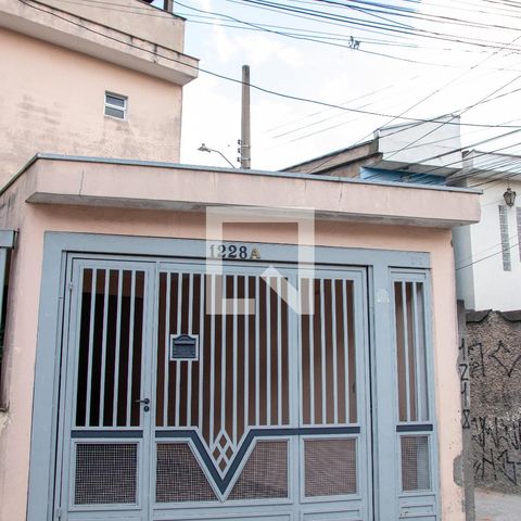Casa à venda com 230m², 3 quartos e 2 vagasFachada