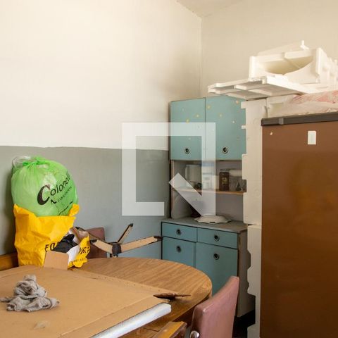 Casa à venda com 230m², 3 quartos e 2 vagasQuarto de Serviço