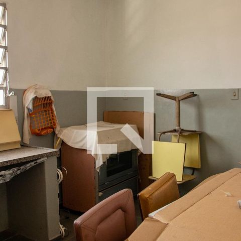 Casa à venda com 230m², 3 quartos e 2 vagasQuarto de Serviço