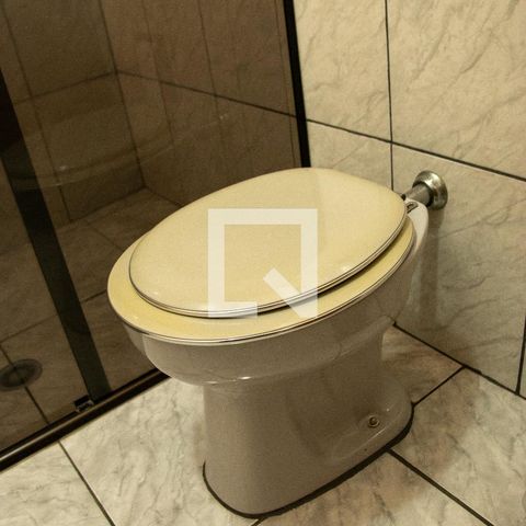 Casa à venda com 230m², 3 quartos e 2 vagasBanheiro 1