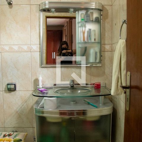 Casa à venda com 230m², 3 quartos e 2 vagasBanheiro do Quarto 1