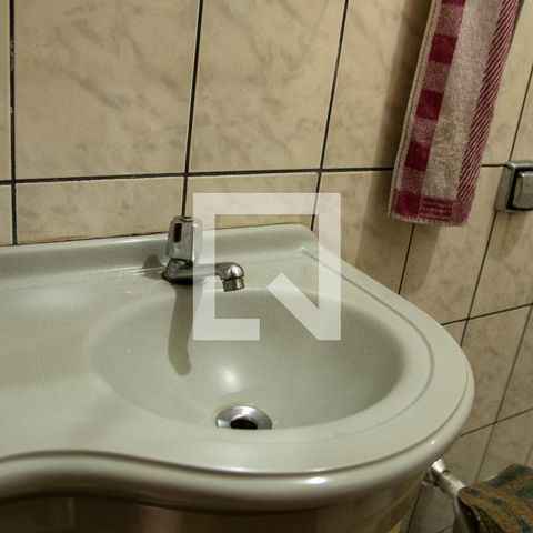 Casa à venda com 230m², 3 quartos e 2 vagasBanheiro 2