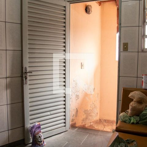 Casa à venda com 230m², 3 quartos e 2 vagasÁrea de Serviço