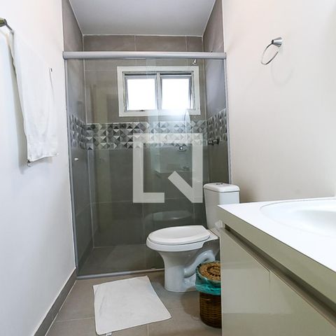 Casa para alugar com 240m², 4 quartos e 4 vagasBanheiro da Suíte
