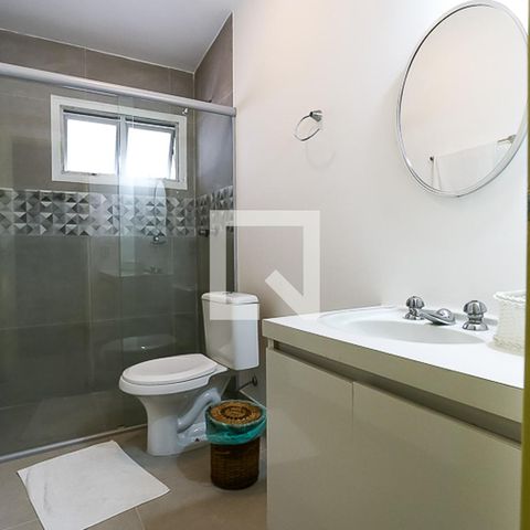 Casa para alugar com 240m², 4 quartos e 4 vagasBanheiro da Suíte