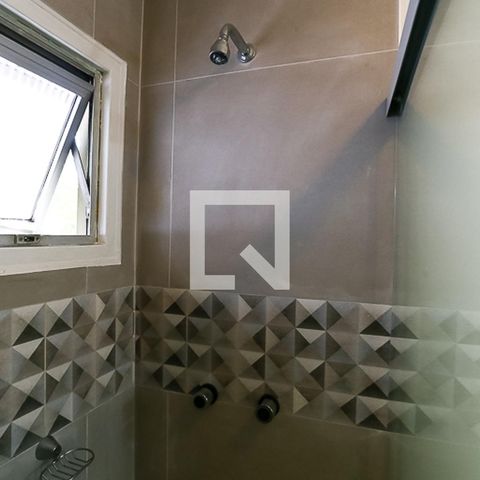Casa para alugar com 240m², 4 quartos e 4 vagasBanheiro da Suíte