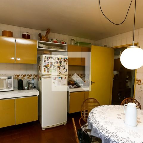 Casa para alugar com 240m², 4 quartos e 4 vagasCozinha