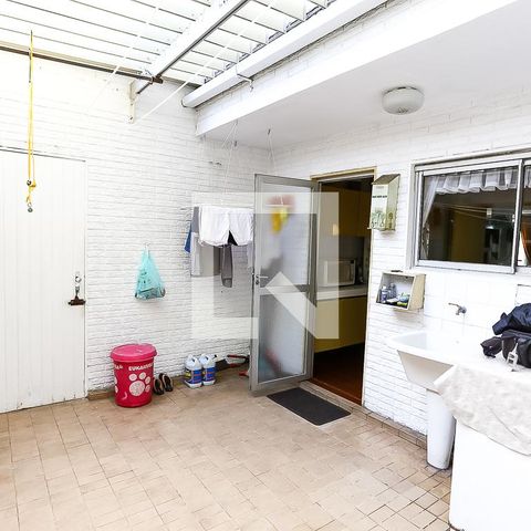 Casa para alugar com 240m², 4 quartos e 4 vagasÁrea de Serviço
