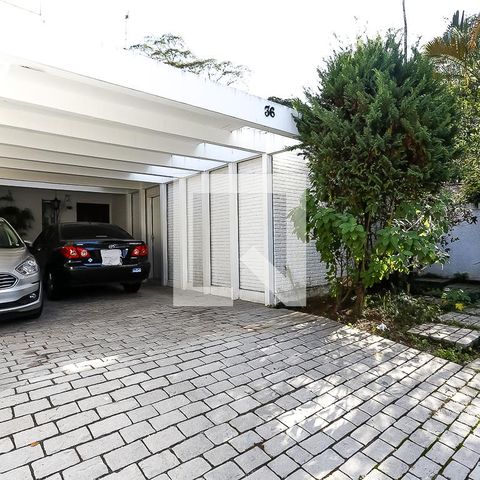 Casa para alugar com 240m², 4 quartos e 4 vagasGaragem