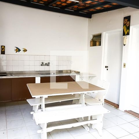 Casa para alugar com 240m², 4 quartos e 4 vagasChurrasqueira