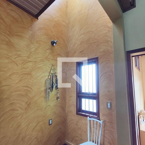 Casa à venda com 274m², 2 quartos e 4 vagasCloset