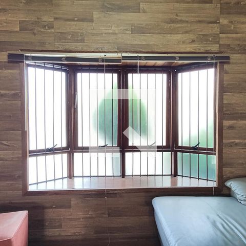 Casa à venda com 274m², 2 quartos e 4 vagasSala